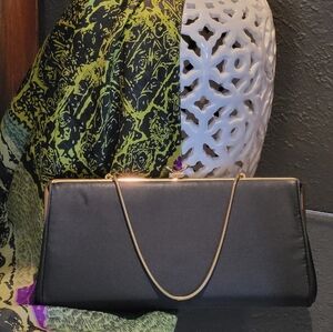 Ande' Vintage 60s Black And Gold Fabric Clutch